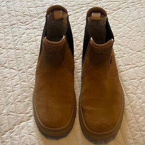 Men’s  Ugg Slip-On Boots in Brown